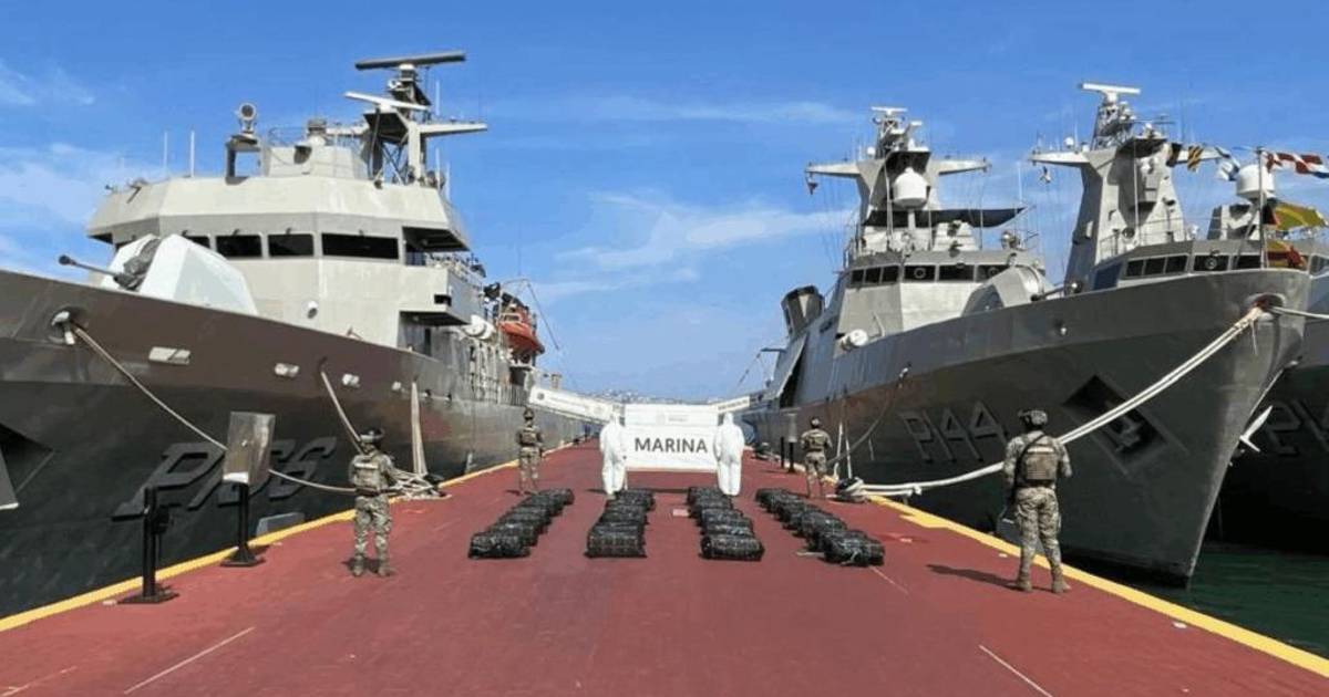 Celebra legislador estadounidense Dan Crenshaw decomiso de cocaína en Guerrero