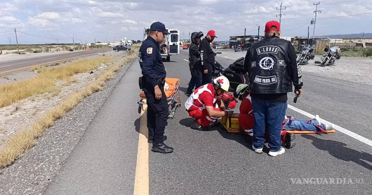 Motociclista resulta lesionado tras reventarse un llanta en la carretera Torreón-Saltillo