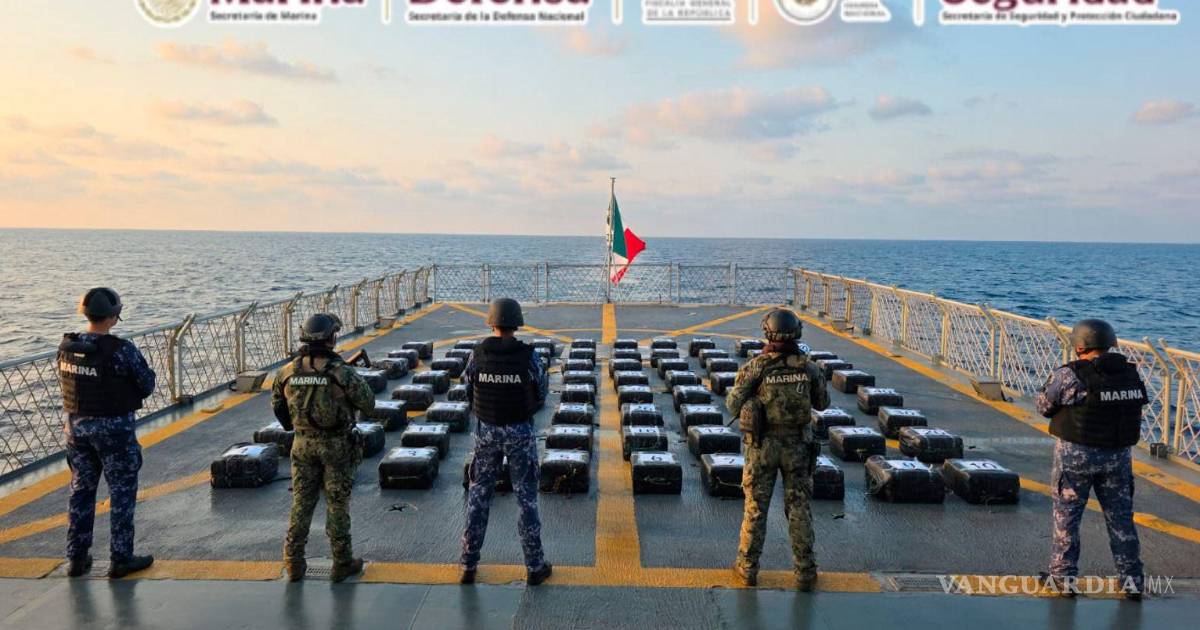 Aseguran 2 toneladas de cocaína frente a Acapulco en operativo marítimo encabezado por Semar