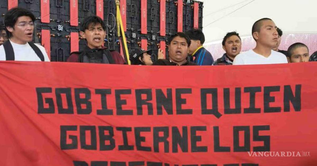 SEGOB dará seguimiento a demandas de normalistas de El Mexe tras protesta ante Claudia Sheinbaum