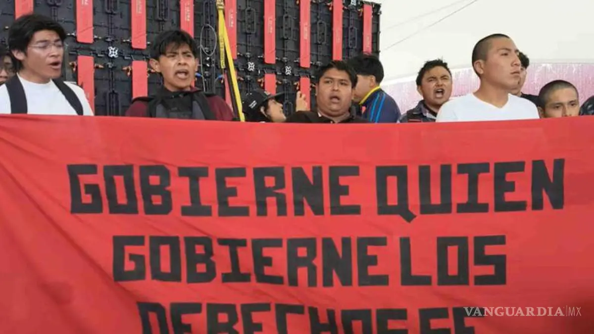 SEGOB dará seguimiento a demandas de normalistas de El Mexe tras protesta ante Claudia Sheinbaum