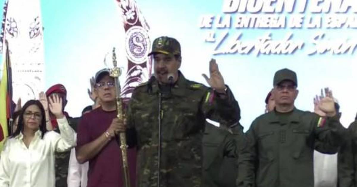 Maduro blande una espada en medio de las crecientes tensiones con Trump