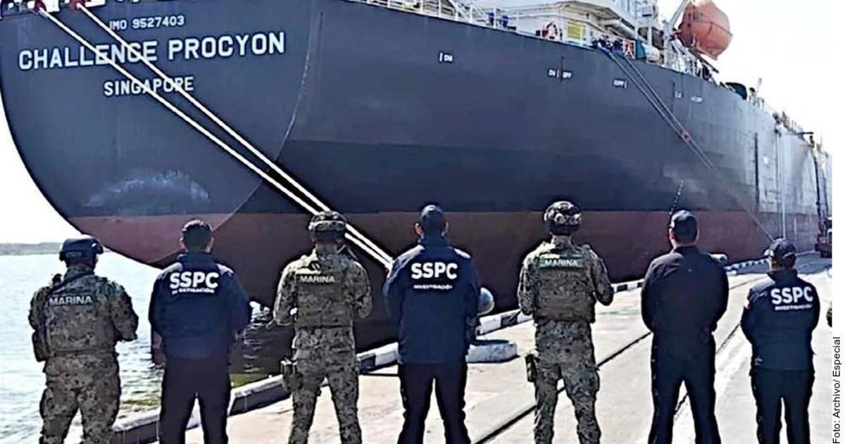 Opera para CJNG la red de huachicol fiscal de marinos y funcionarios