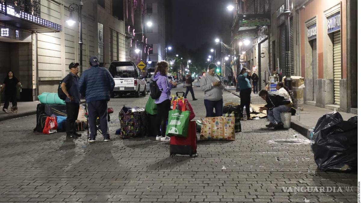 Consuma chantaje: Recibe CNTE de Oaxaca 800 millones de pesos... y se va