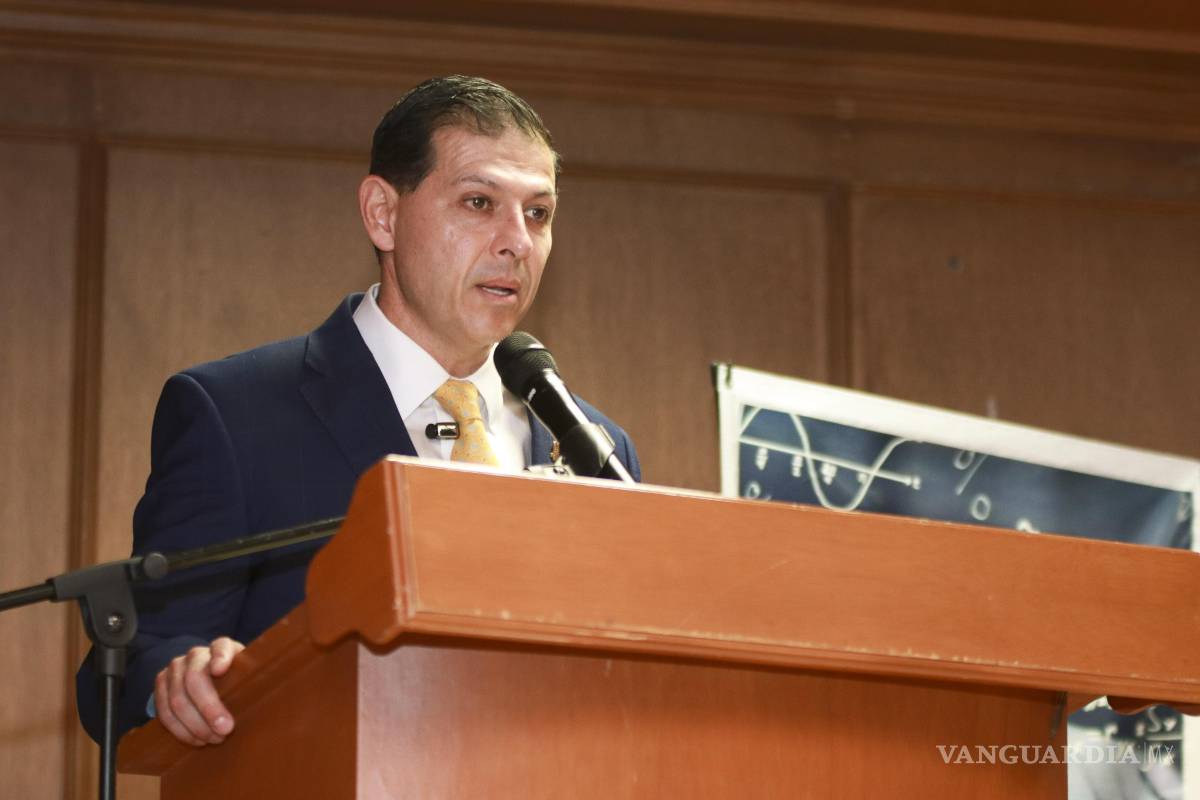 $!El rector Octavio Pimentel Martínez reconoció la aportación de la Facultad en la formación de investigadores y científicos de excelencia.