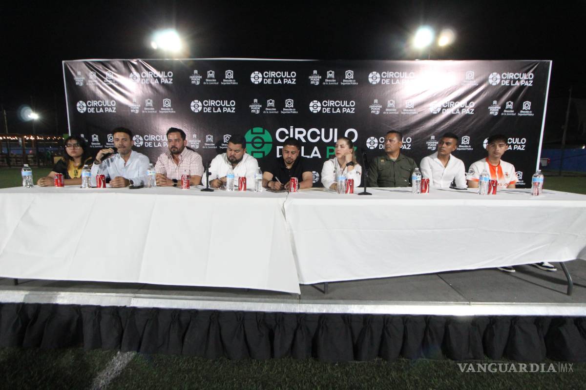 $!Autoridades y representantes del deporte local se reunieron en el “Círculo de Paz” para promover el respeto y la convivencia en los eventos deportivos.