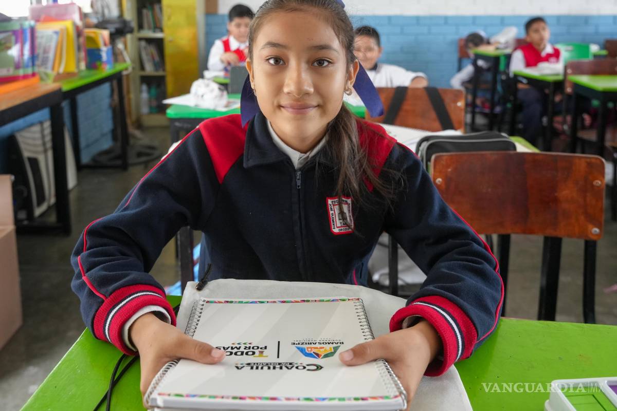 $!Estudiantes de la primaria José Clemente Orozco recibieron el material que usarán durante este ciclo escolar