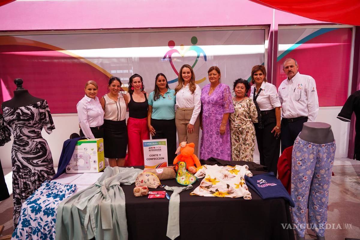 Saltillo: Celebran 224 personas su graduación en talleres el programa ‘Amor por Aprender’