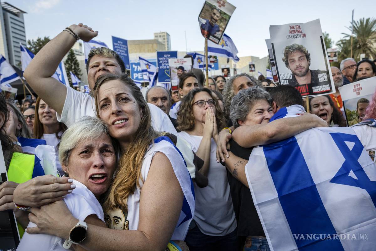 Trump presume su victoria pero evita preguntas sobre el futuro