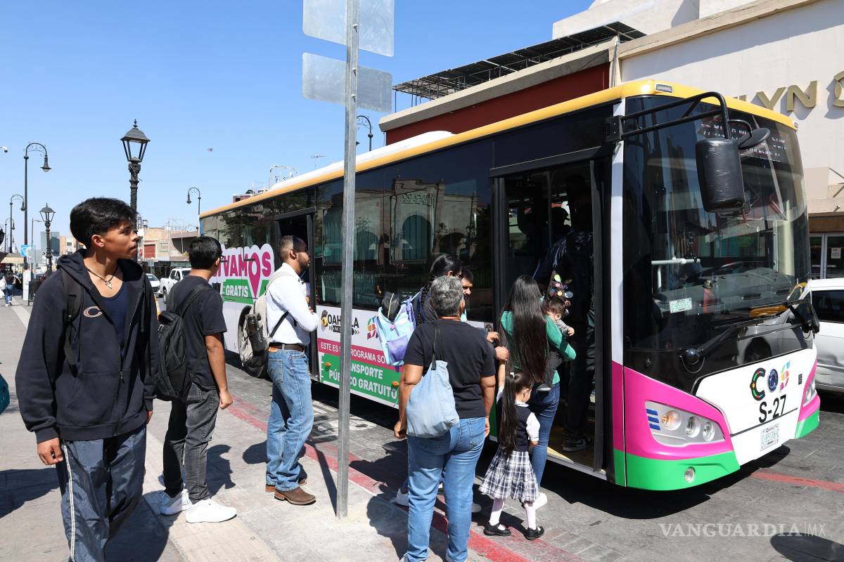 $!A lo largo del día se observó una alta afluencia de familias completas que aprovecharon los recorridos.