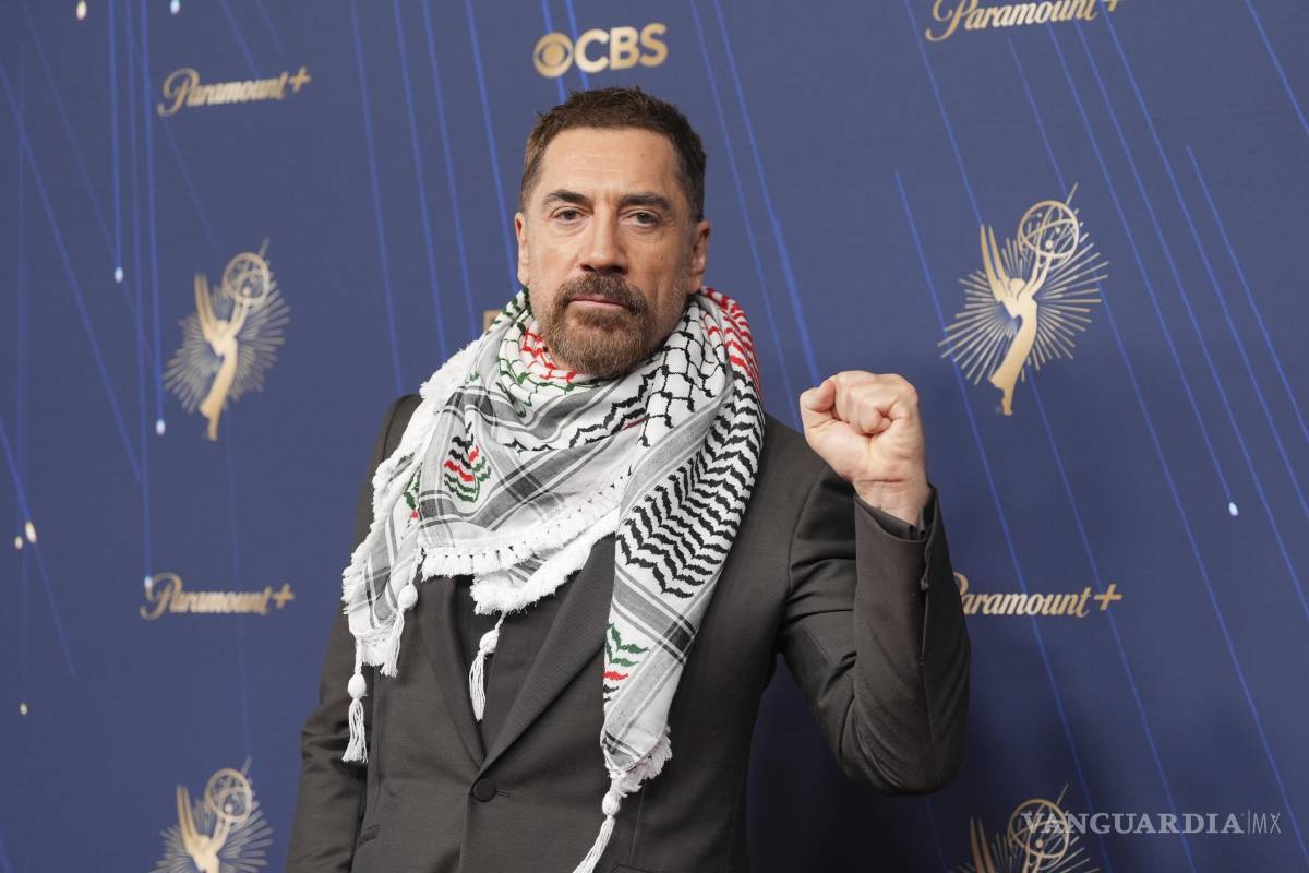 Javier Bardem denuncia el genocidio en Palestina en la alfombra roja de los Emmy