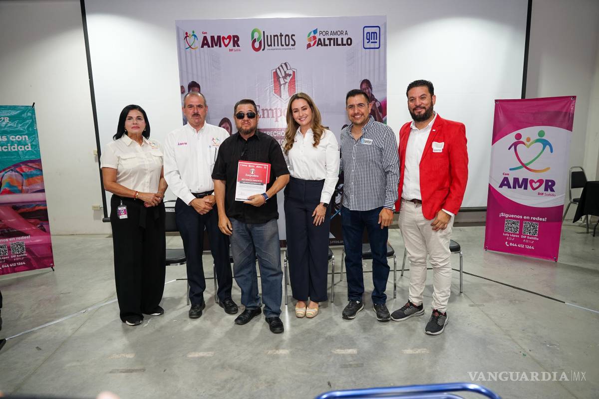 28 personas con discapacidad concluyen el taller Empodera del DIF Saltillo y Juntos A.C.
