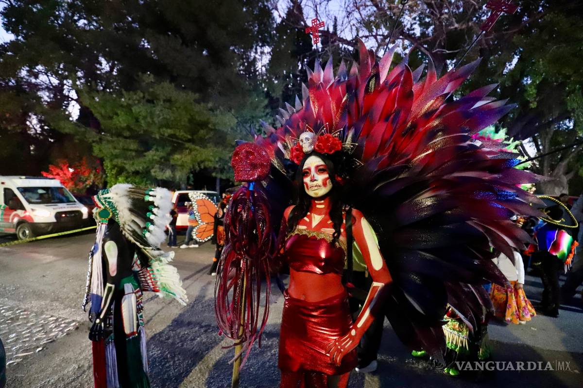 Arteaga celebró el Concurso de Altares, Catrinas y Catrines 2025