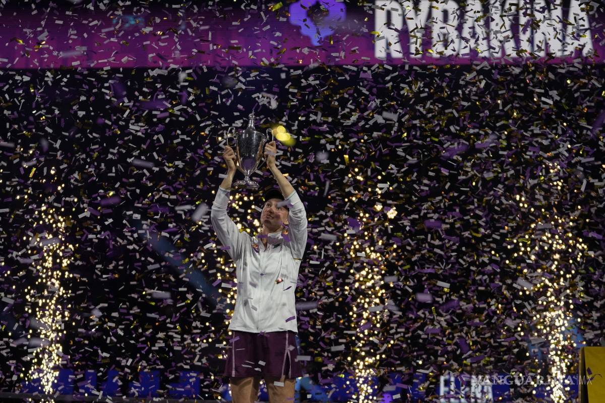 Elena Rybakina conquista las WTA Finals con triunfo sobre Aryna Sabalenka