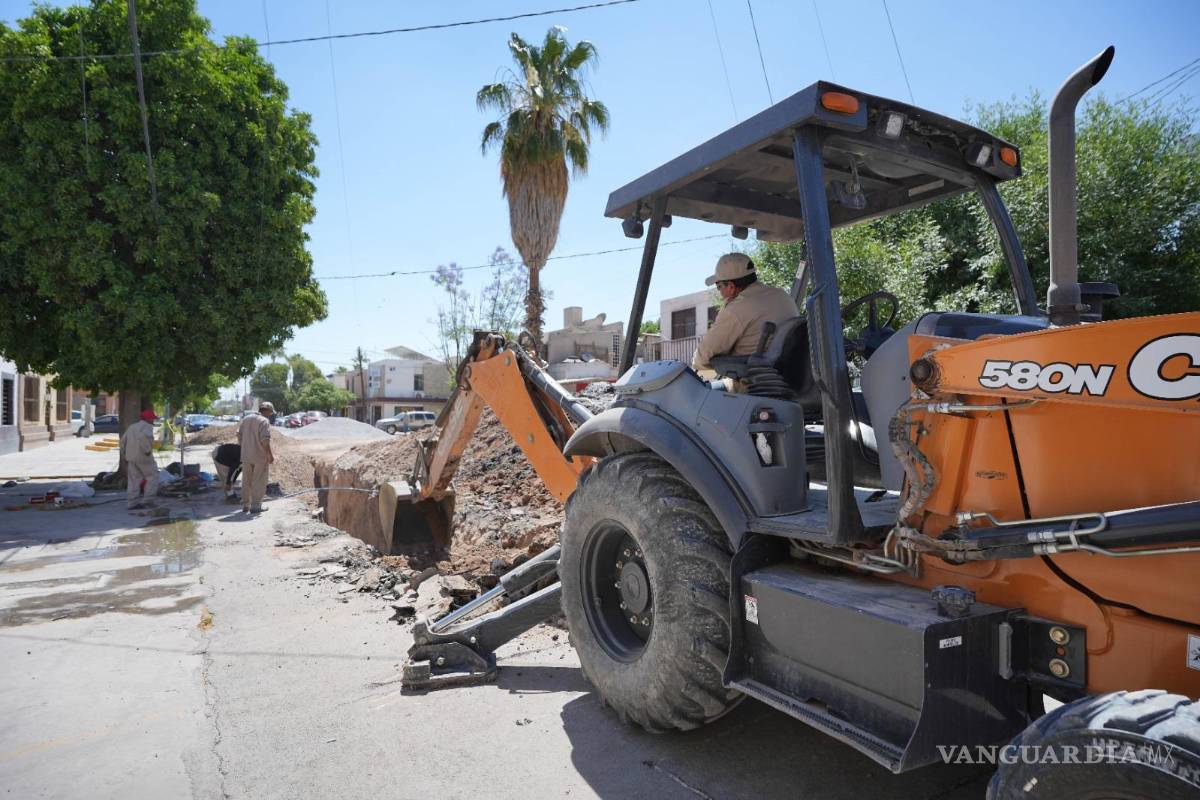 SIMAS Torreón realiza trabajos de reposición en colector de la zona Centro