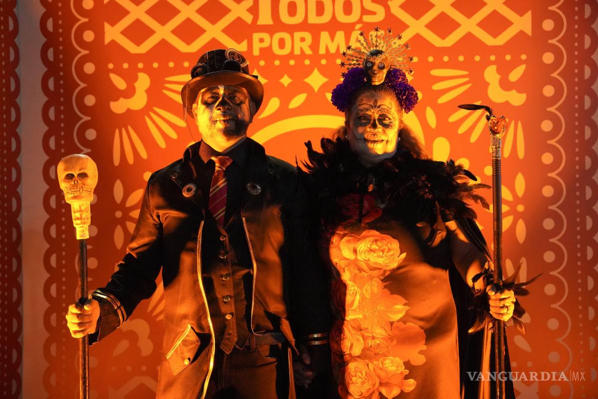 $!Se realizó el concurso tradicional de catrinas, premiando la creatividad y el espíritu festivo de los participantes.