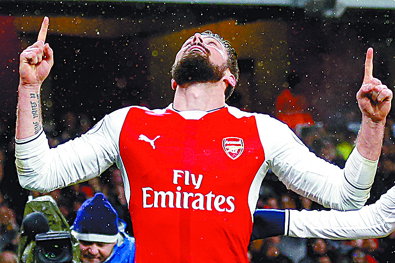 Giroud rescató al Arsenal en Bournemouth con empate