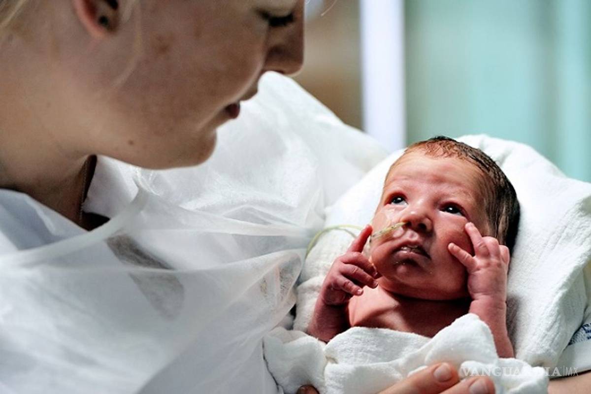 Cuanto antes exponga a un bebé a un segundo idioma, más inteligente será