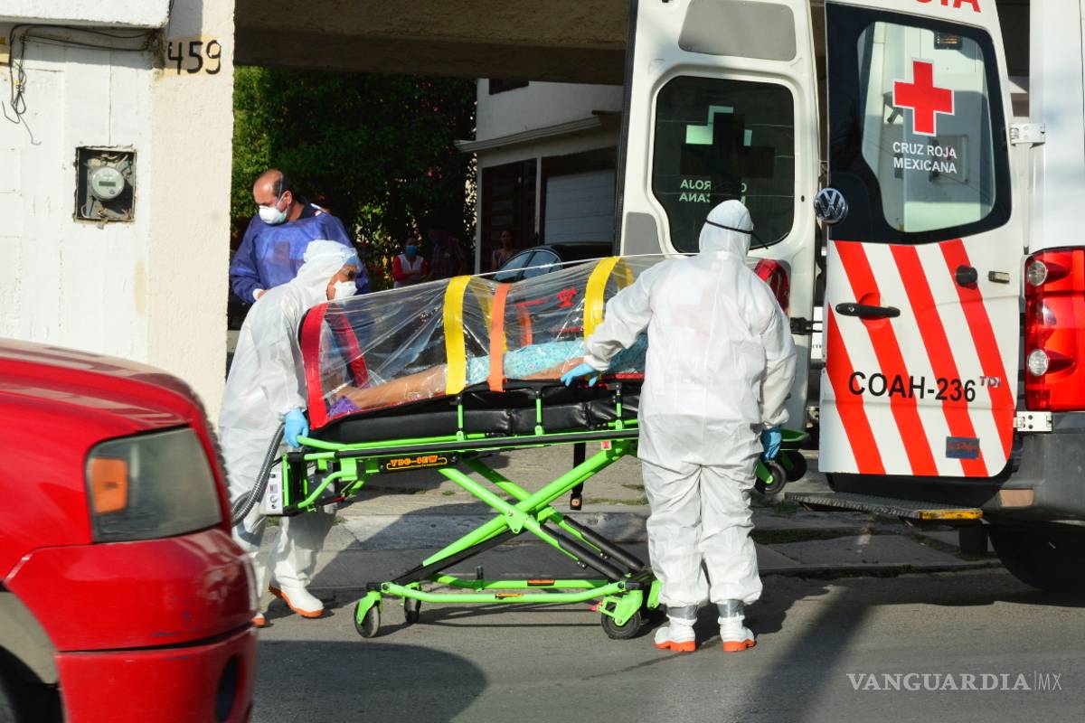 Atienden a mujer al oriente de Saltillo con protocolo COVID