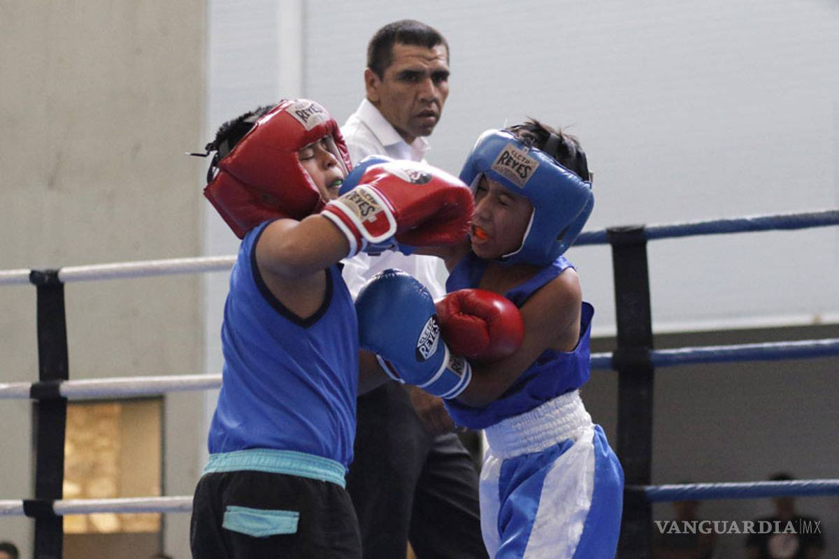 Con euforia total con peleas en La Madriguera de Saltillo