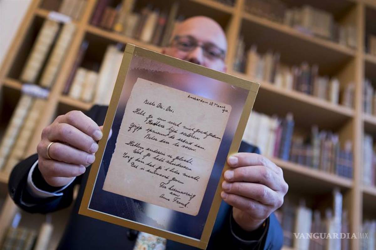 Subastan un poema de Ana Frank
