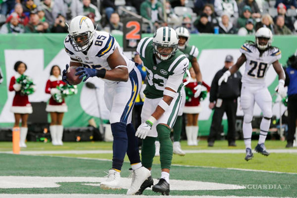 Los Chargers vencen a los Jets y siguen buscando los playoffs