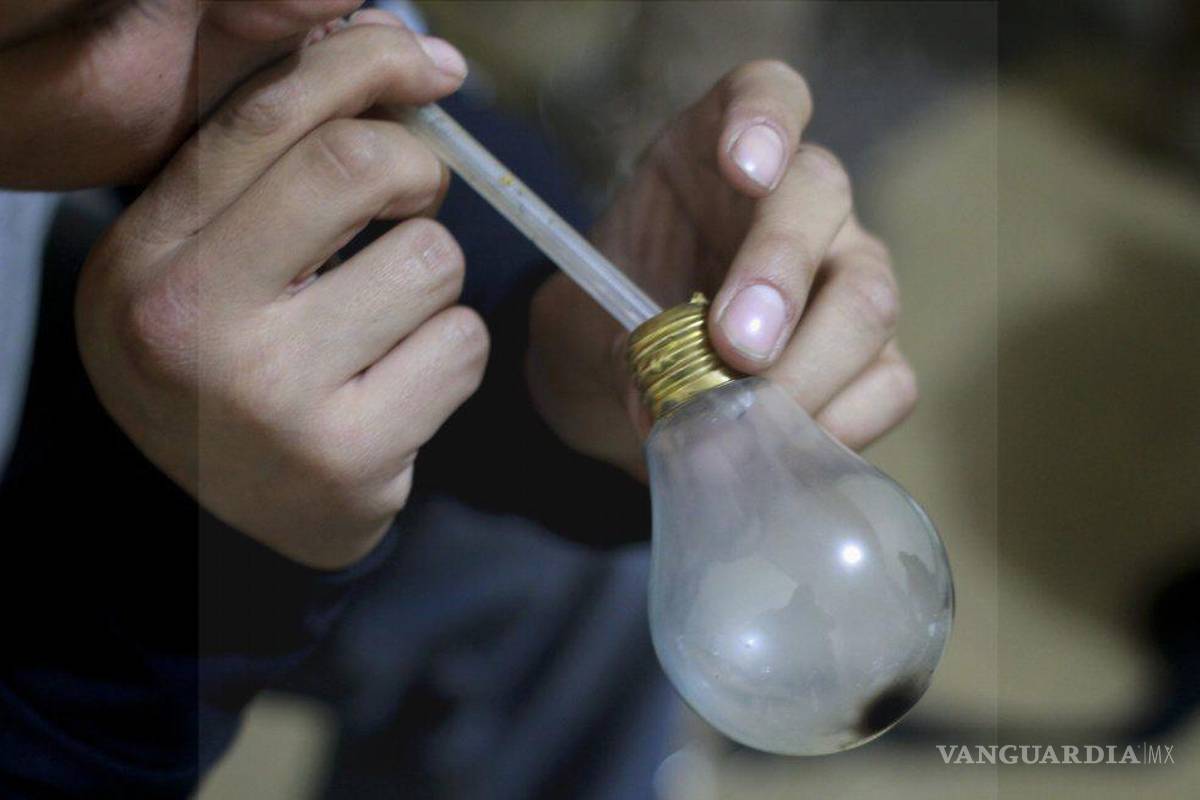 Libera pueblo de Oaxaca a profes que ‘vendían droga’