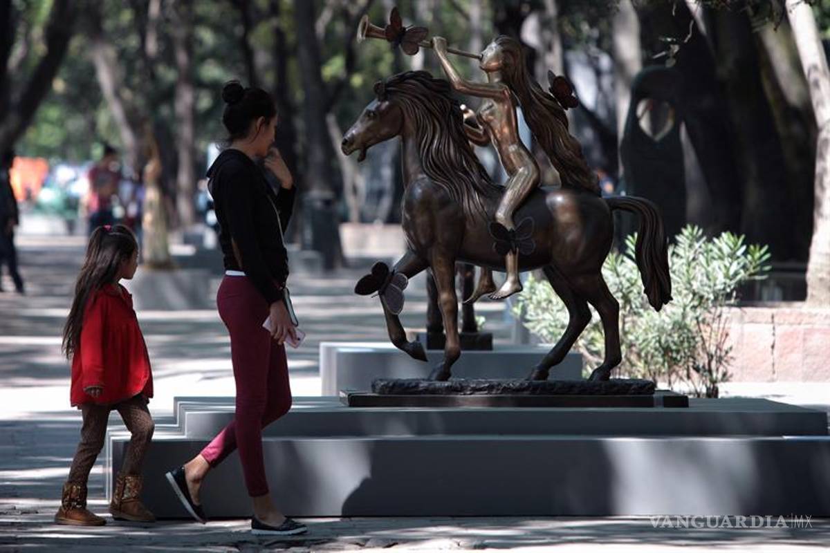 Exposición saca a la calle de la Ciudad de México las esculturas de Dalí