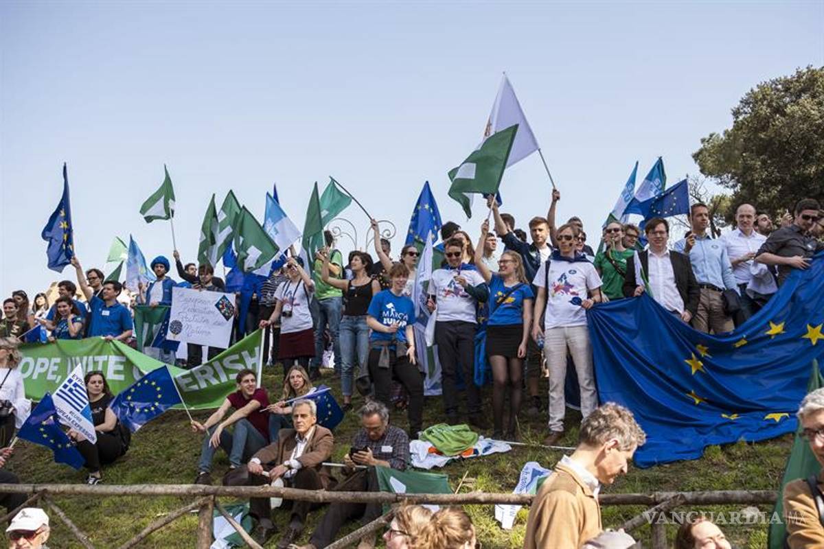 Miles de personas marchan en Roma a favor de una UE renovada