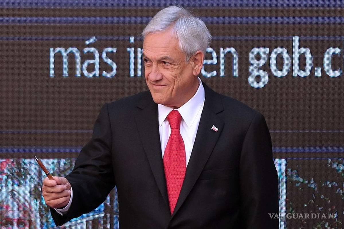 Presidente Sebastián Piñera anuncia plan para mitigar alza del metro en Chile