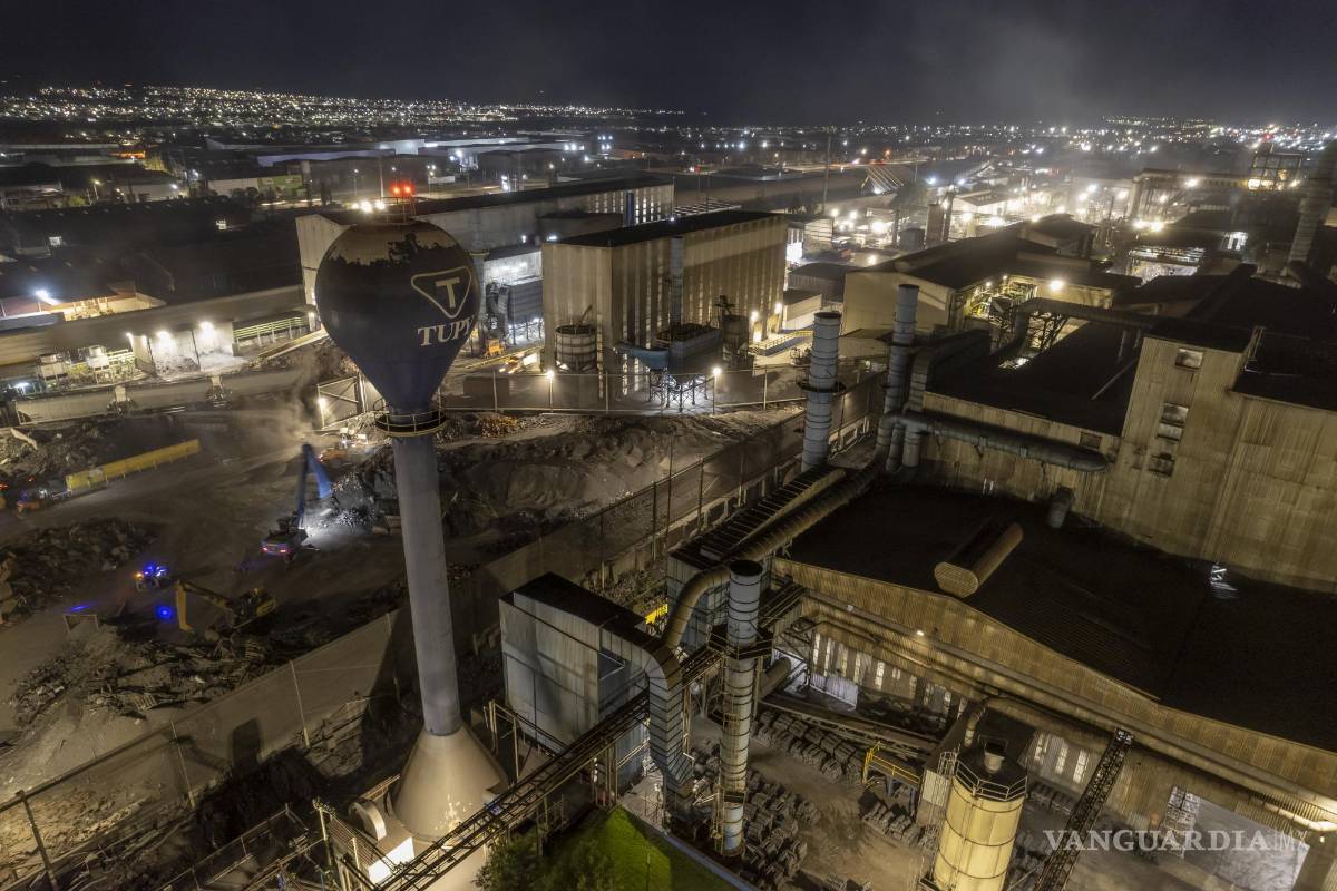Saltillo: Vecinos reviran a Tupy: ‘Continúa la lluvia de polvo negro’