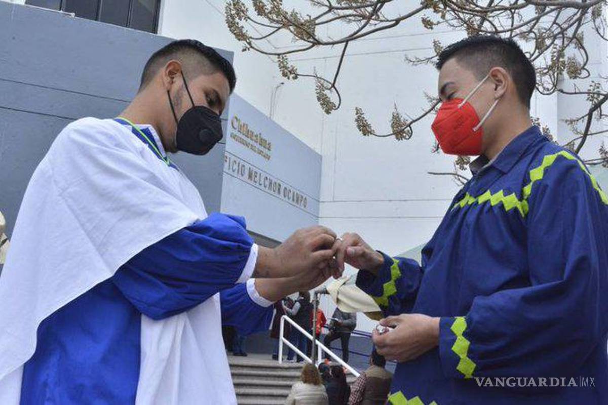 Se casó la primera pareja gay rarámuri en Chihuahua
