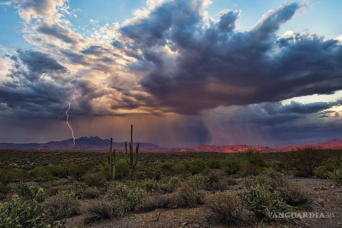 Clima en México: Monzón Mexicano, onda tropical 18 y canales de baja presión golpean a la canícula; lluvias y granizadas para estos estados