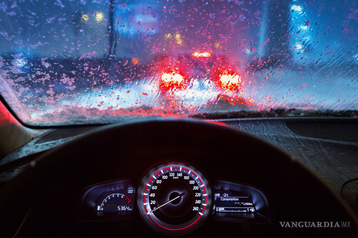 ‘¿Por qué en Saltillo chocan cada que llueve?’ joven expone en video las malas prácticas de conductores