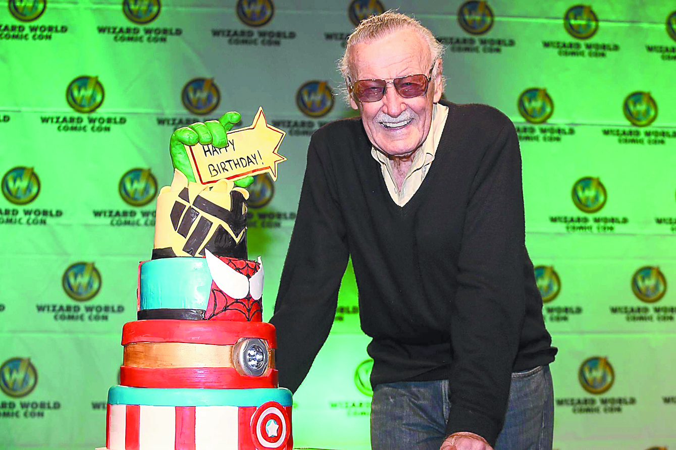 Stan Lee; 94 años creando personajes