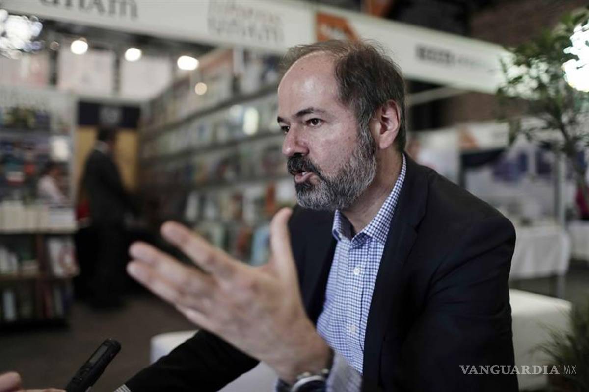 Periodistas mexicanos están investigando lo que el gobierno no, dice Juan Villoro