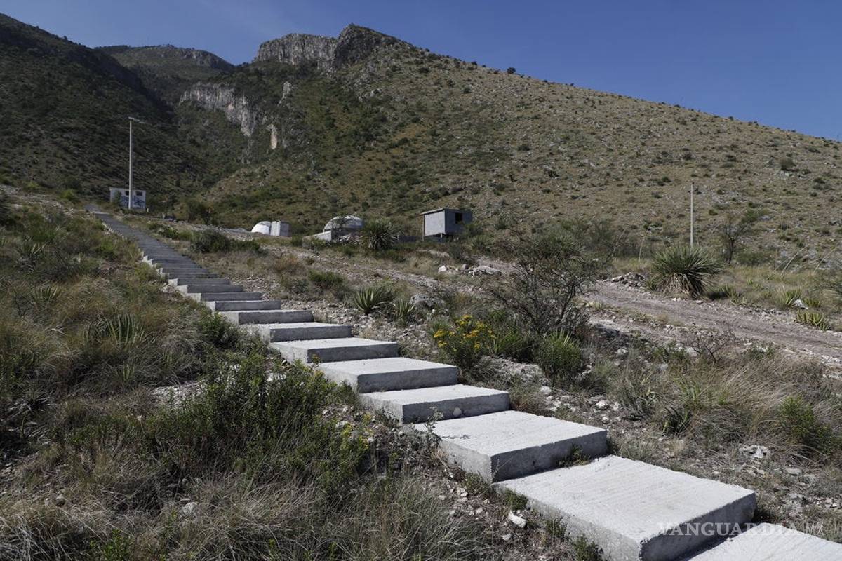 Ciudadanos piden firmas para retirar la construcción de “la escalera al cielo” en la Sierra de Zapalinamé en Coahuila
