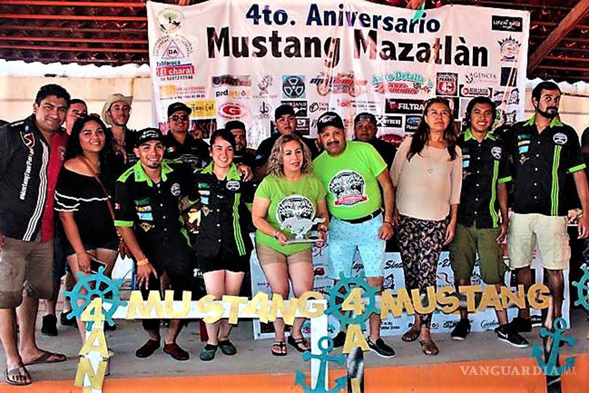 Iron Horse Saltillo siguen quemando llantas, ahora en Mazatlán