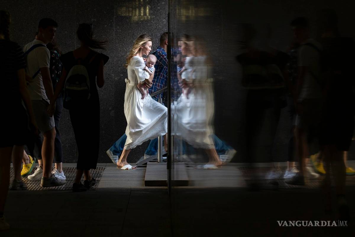 Tu jugo del día: Podemos contra la ola de calor y políticos que dobletean mientras no nos toquen el mezcal...