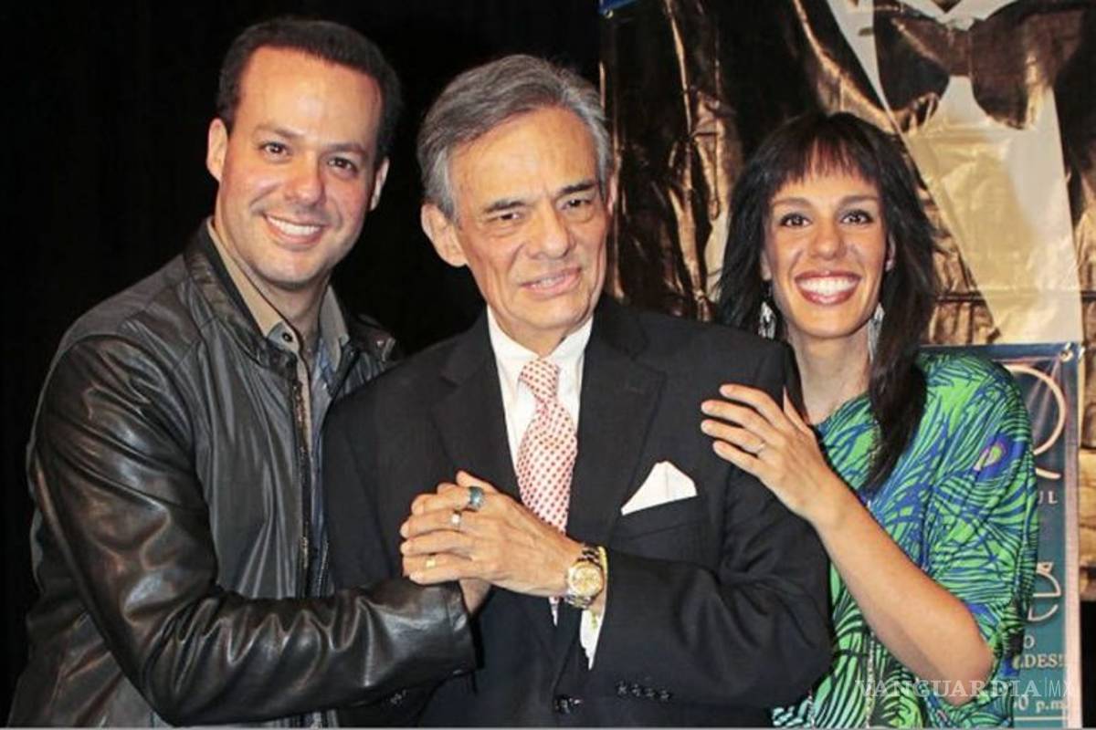 Sin Sarita... Estas fueron las palabras de Marysol y José Joel tras llegar con parte de las cenizas de José José