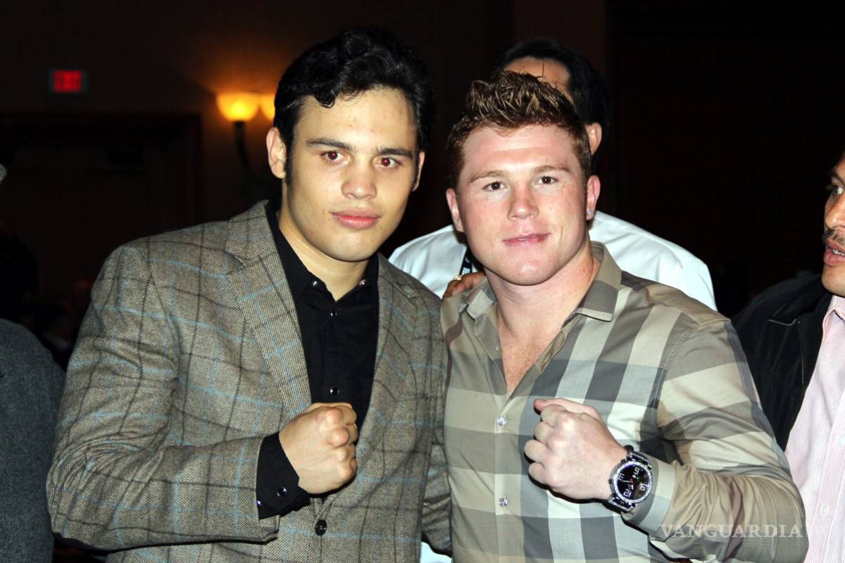 'Canelo' habría pedido ganar 5 veces más que Chávez Jr. y la pelea podría cancelarse