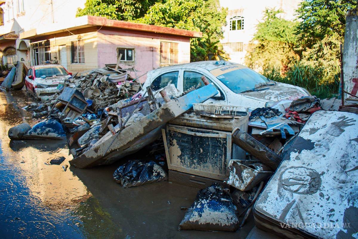 Así se salvan unos abuelos en las inundaciones de Poza Rica