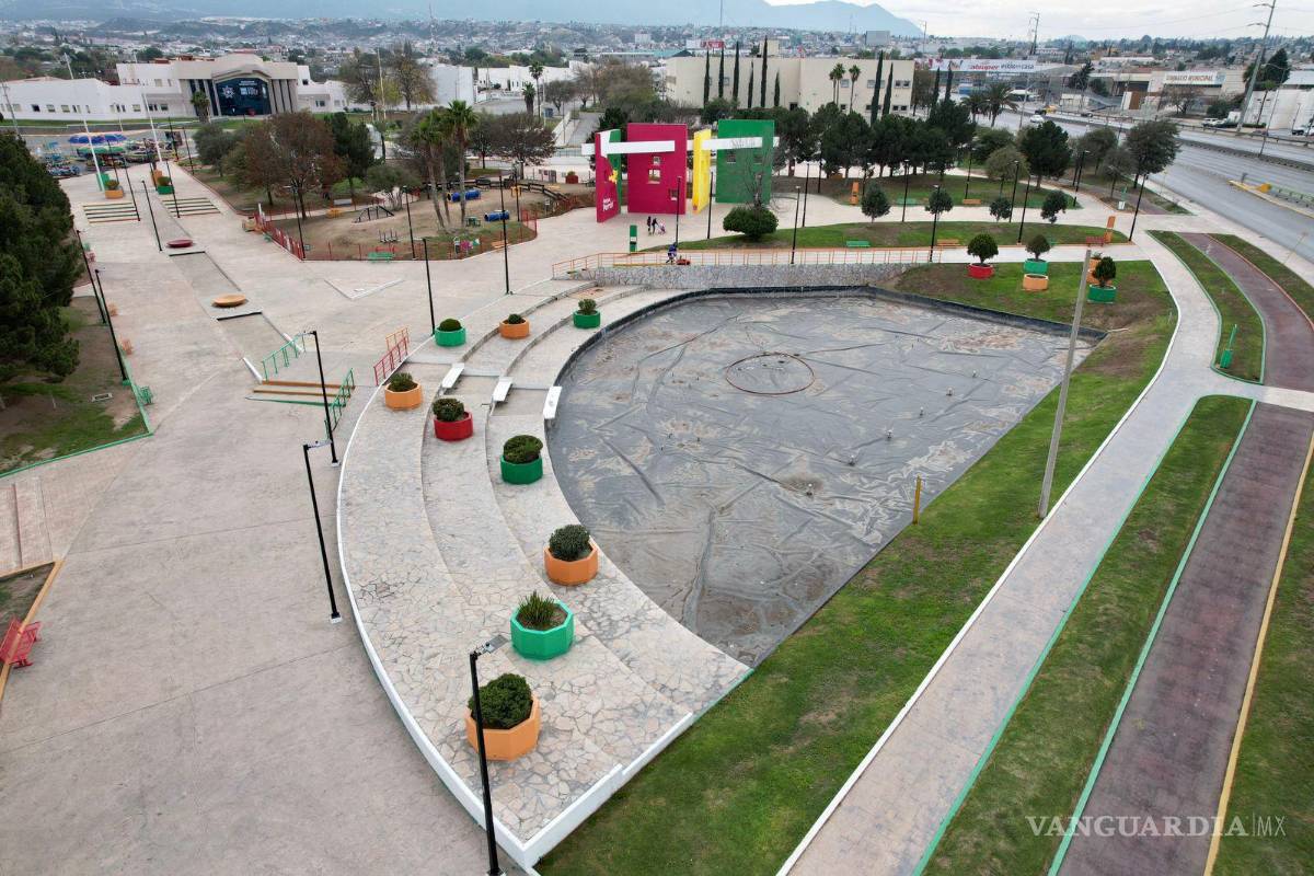 Descansa Saltillo en Navidad, plazas y calles se vacías; estrenan ciudadanos regalos al aire libre