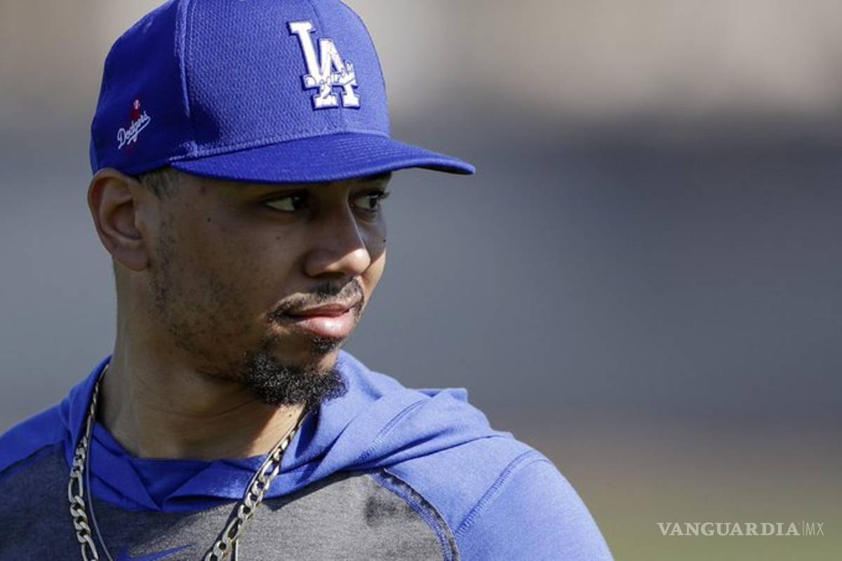 Mookie Betts firma extensión de 12 años con los Dodgers