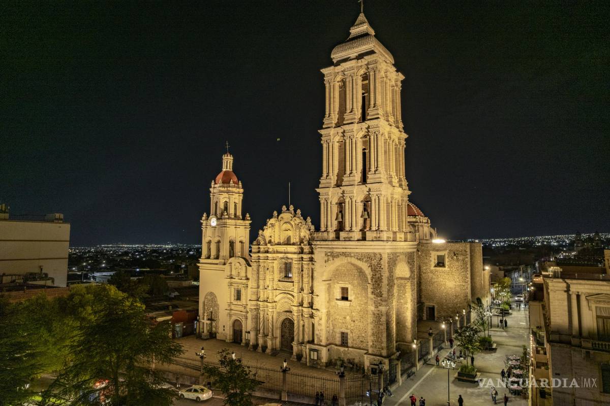 Saltillo: Inician trabajos de restauración en la Catedral de Santiago tras daños por granizada