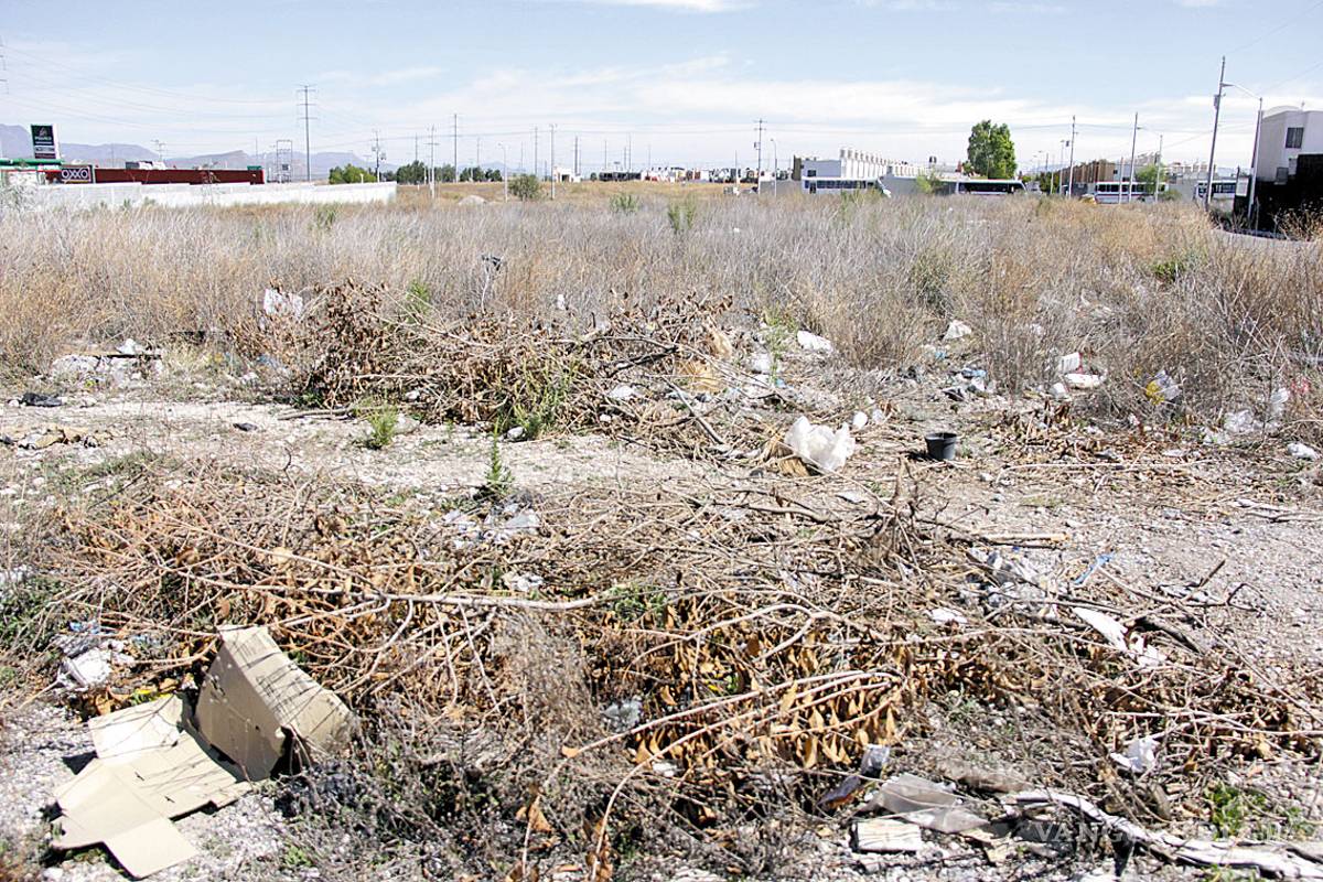 Exigen escrituración de predios en Saltillo