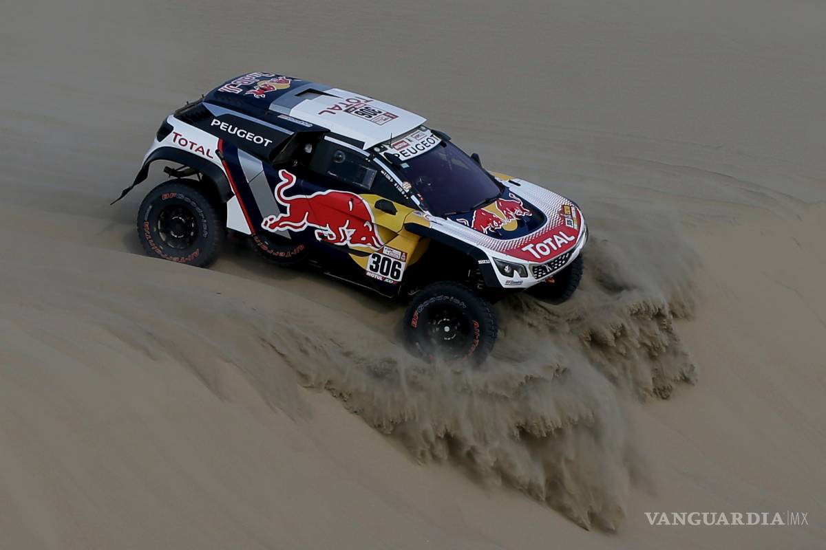 Loeb recorta distancias en cuarta etapa