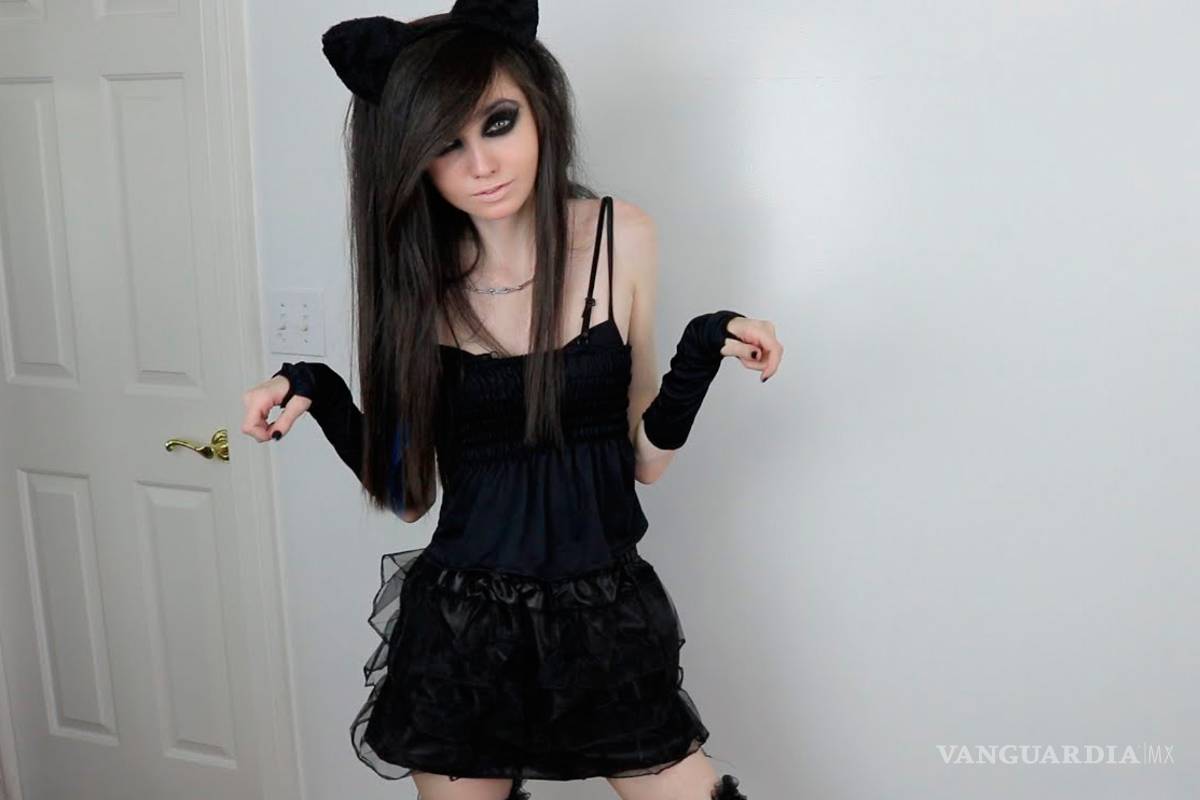 Acusan a la youtuber Eugenia Cooney de promover la anorexia, demandan cerrar su cuenta