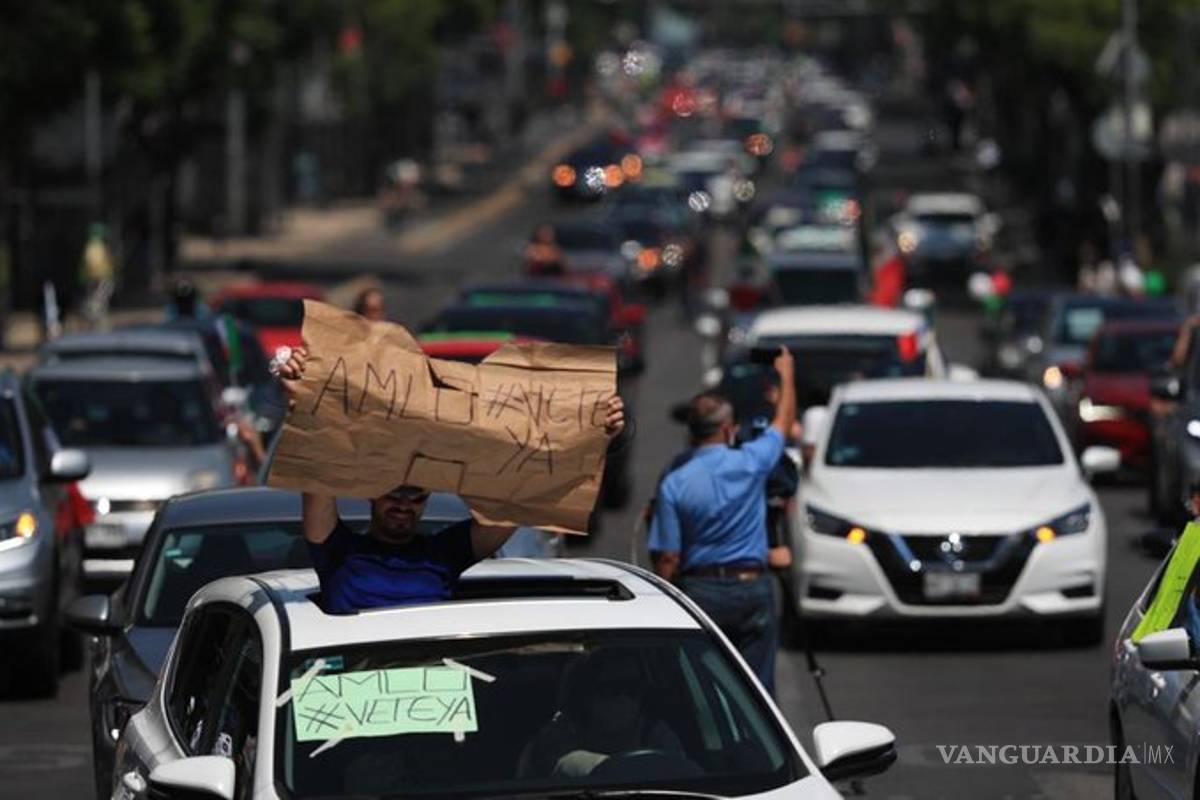 'AMLO vete ya', automovilistas protestan contra Obrador en CDMX
