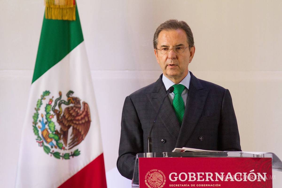 Sensibilizar a los alumnos en temas financieros es prepararlos mejor para la vida: Esteban Moctezuma